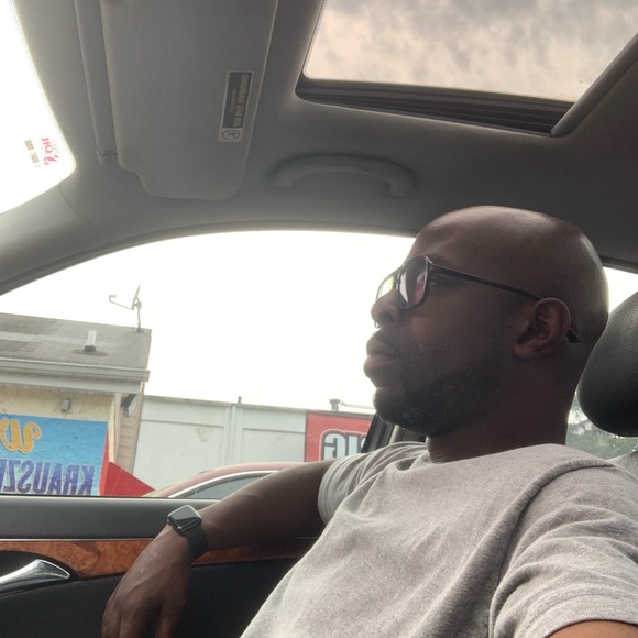 Meet your Posher, Antoine - Picture 6 of 6